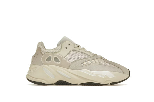 Yeezy Boost 700 Analog