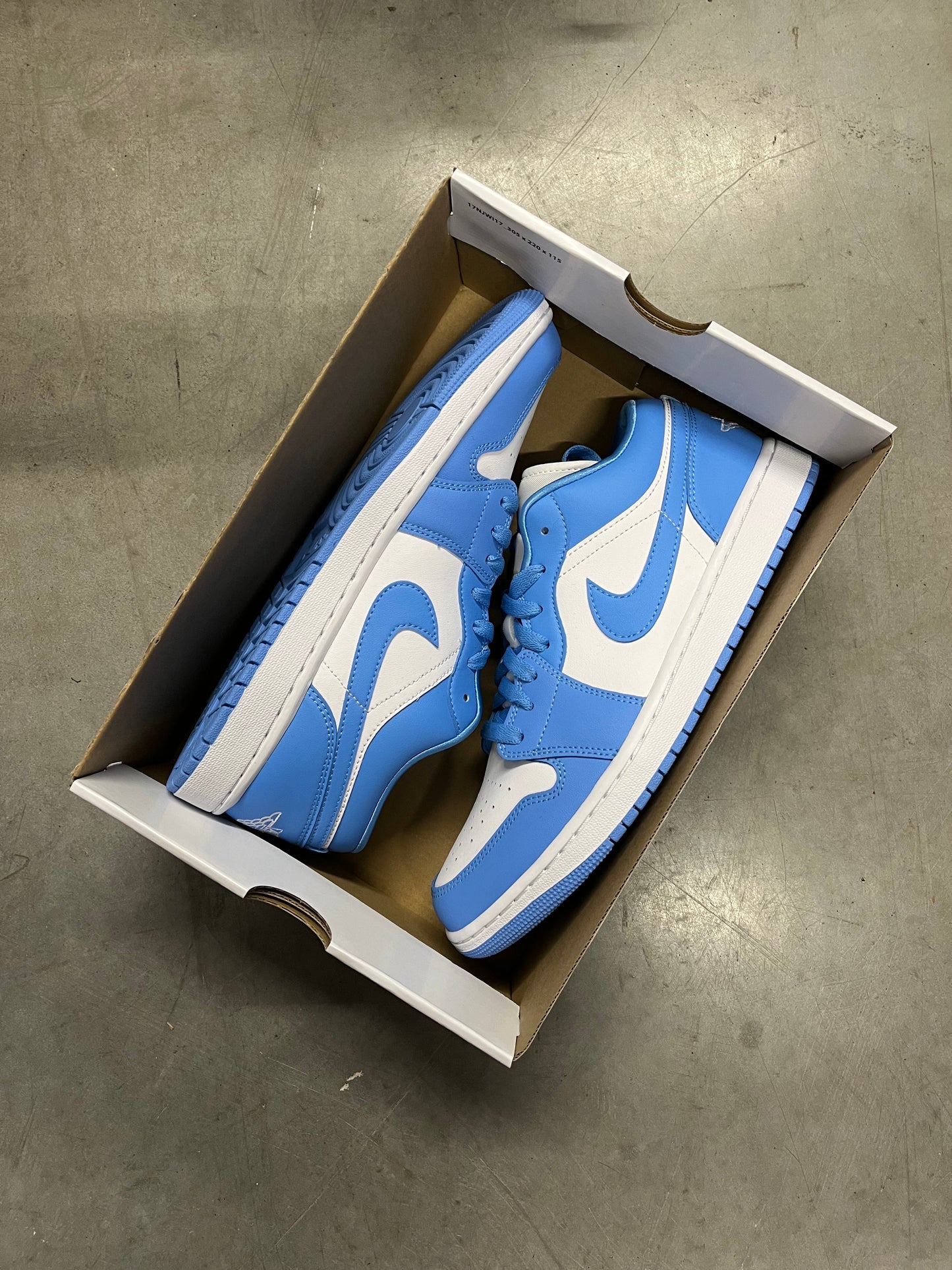 Jordan 1 Low UNC (Women's)