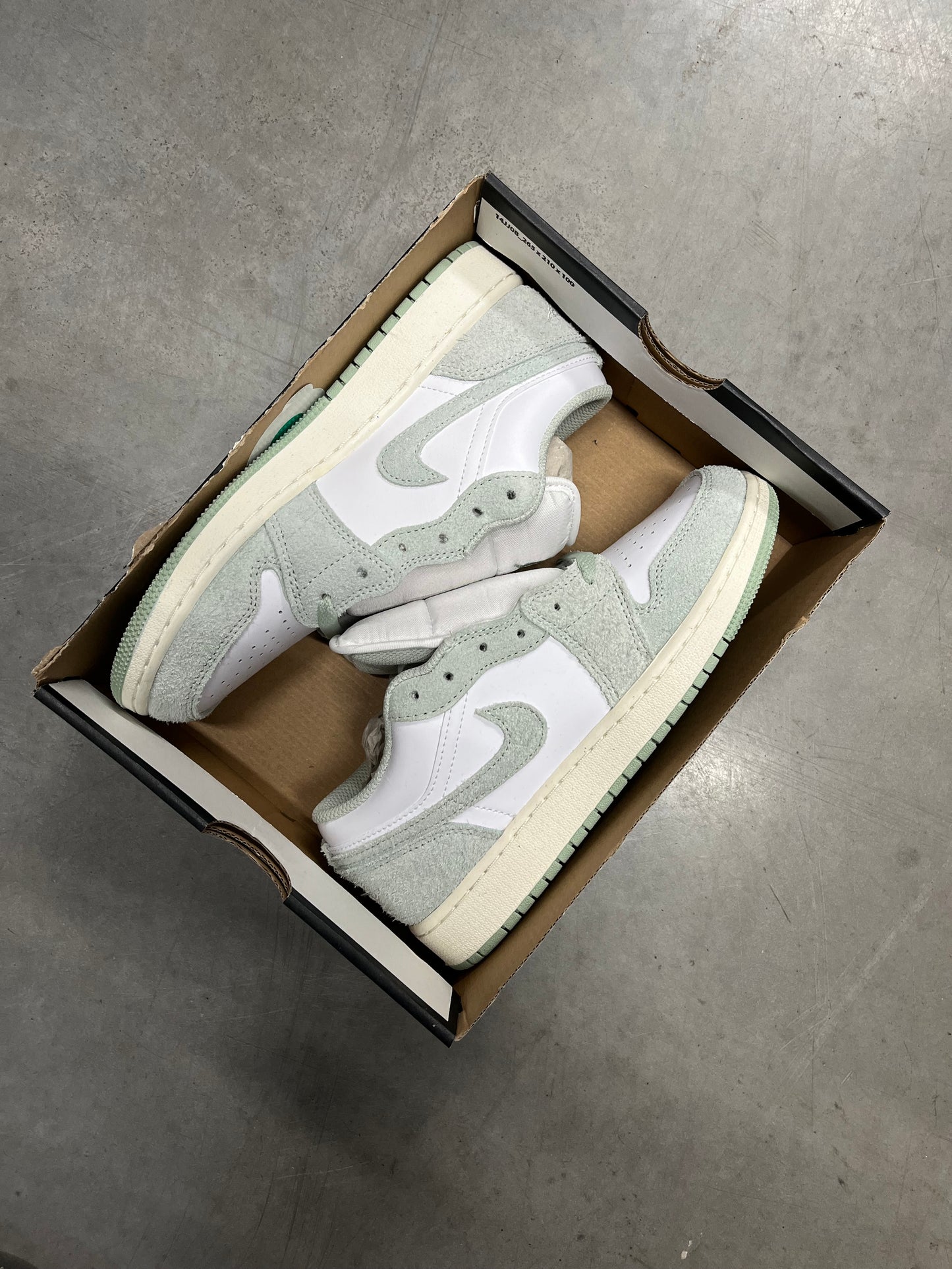 Jordan 1 Low SE White Seafoam (Grade School)